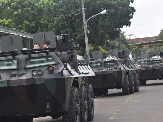 Memperkenalkan Anak Sejak Usia Dini Tentang Profil TNI-AD di Batalyon Infanteri Mekanis 202/Tajimalela