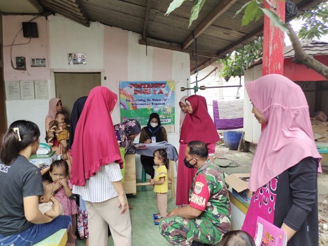 Balita Sehat, Bebas Stunting, Babinsa Koramil 10/Sepatan Pendampingan Giat Posyandu