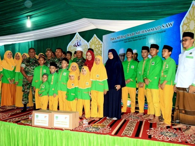 JUMAT BERKAH KOREM 052/WKR SASAR YAYASAN FAJAR QOLBI
