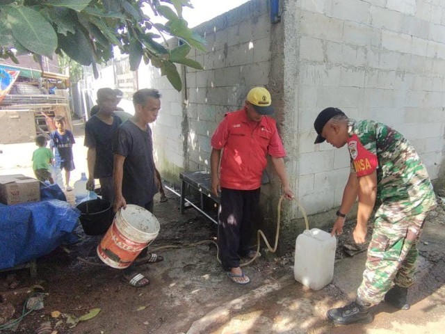 TNI Manunggal Air, Warga RT.07/11 Pondok Kopi Terlayani Air Bersih
