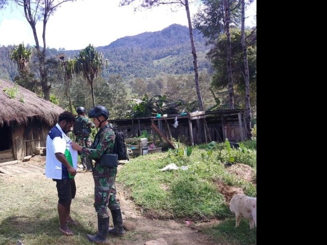 Satgas Yonif Mekanis 203/AK tatap muka secara langsung dengan Masyarakat Distrik Malagay