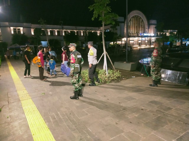 Antisipasi Sahur On the Road, Danramil 01/Tamansari bersama Kapolsek Hadiri Apel Cipkon