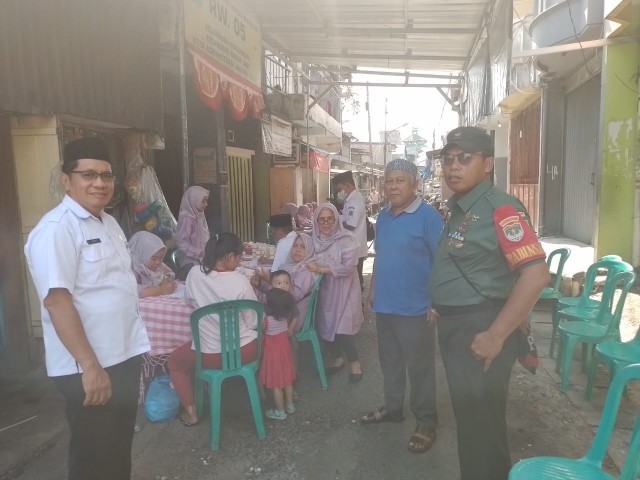 Dukung Kegiatan Posyandu, Babinsa Koramil 01/Tamansari Monitoring