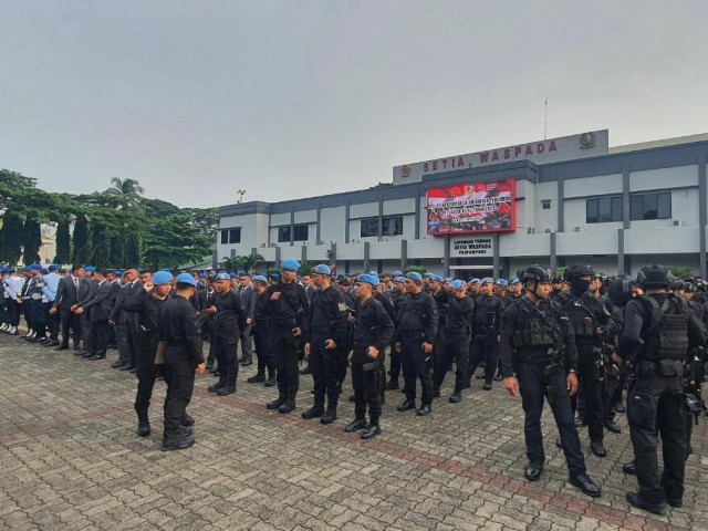 APEL GELAR PASUKAN KTT ASEAN KE-42