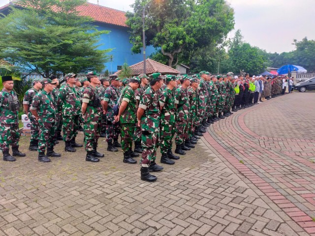 Danramil 11/Pasar Kemis Pimpin Apel Gabungan Pengamanan Haul Akbar