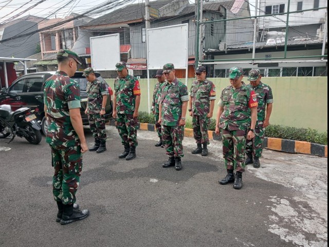 Tingkatkan Fungsi Pengawasan dan Pengendalian, Danramil 08/JB melaksanakan Jam Komandan