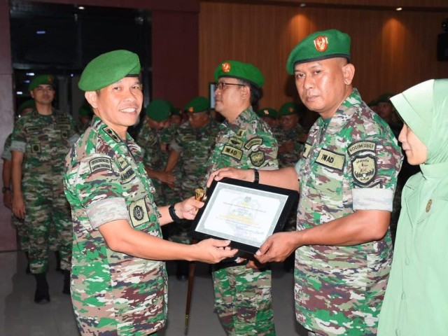 Dandim 0501/JP Pimpin Upacara Personel Pindah Satuan