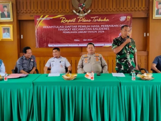 DANRAMIL 06/KD BERSAMA TIGA PILAR KEC. KALIDERES LAKSANAKAN RAPAT PLENO TERBUKA