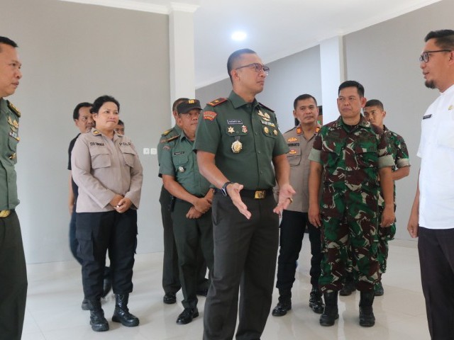 Danrem 052/Wkr Tinjau Kesiapan Koramil 08/Pamulang dan 09/Serut Kodim 0506/Tgr