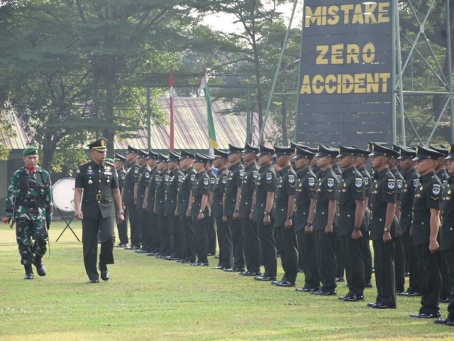Pgs. Danrindam Jaya Pimpin Penutupan Dikjurbaif Abit Dikmaba TNI AD TA 2022