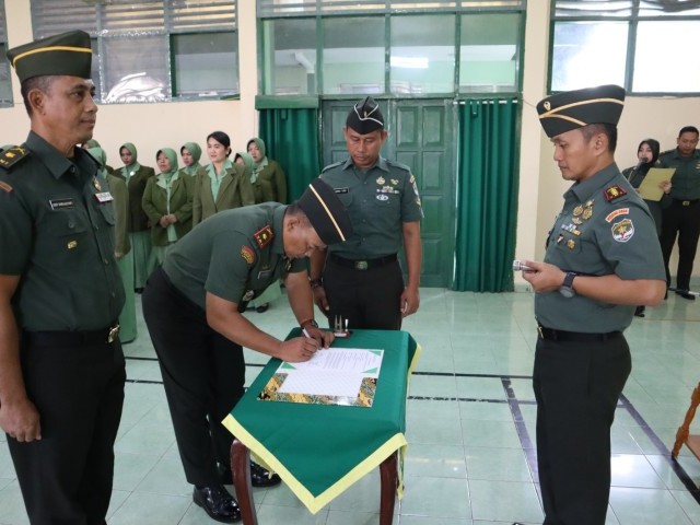 Acara Serah Terima Jabatan Danramil Dan Korprapot Masuk Serta Pindah Satuan Perwira Kodim 0504/JS