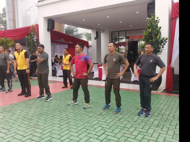 Peringati hari Bhayangkara, Kasdim 0510/Tigaraksa hadiri olahraga bersama