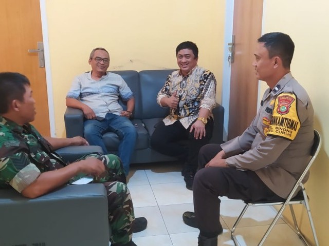 Babinsa Koramil 02/Curug Bersama Bhabinkamtibmas Komsos Dengan Ketua PPS Kelurahan