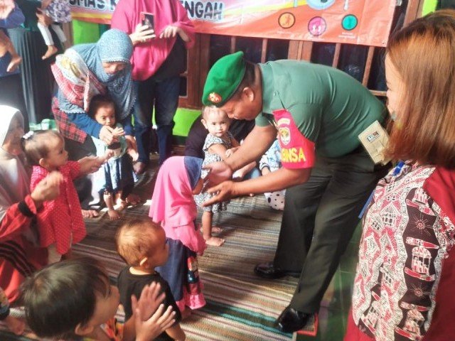 Bersama Masyarakat, Koramil 04/Ciledug Turunkan Stunting Dan Gizi Buruk