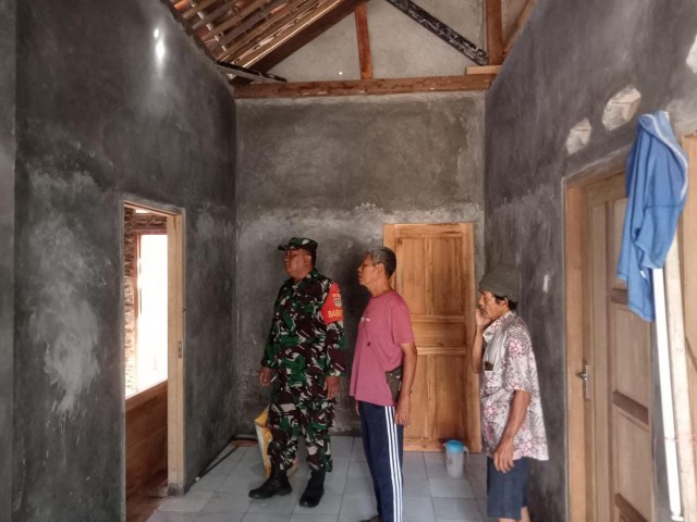 Pastikan Tepat Sasaran Progam Rutilahu, Koptu Dwi Handoko Berikan Pendampingan
