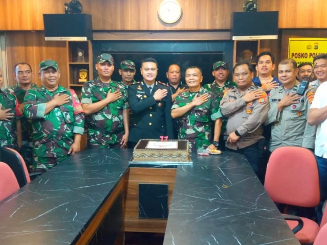 Surprise, Danramil 03/GP dan Babinsa Koramil 03/GP Geruduk Mapolsek Tanjung Duren