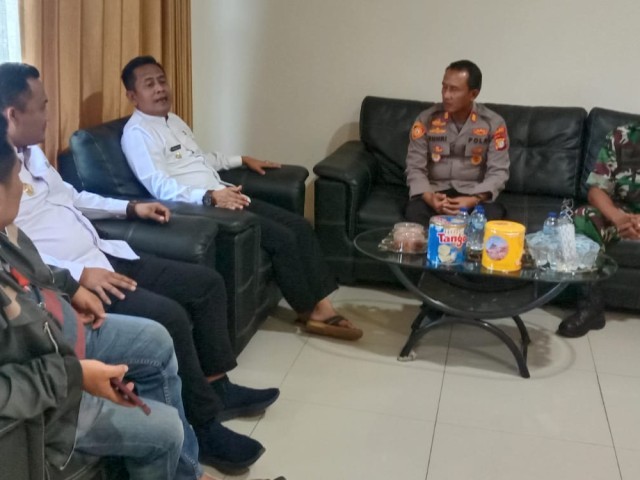 Gebrakan Para Babinsa Koramil 01/Teluk Naga Melalui Serbuan Teritorial Diwilayah  Binaan