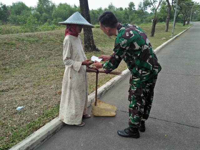 Wujud Jalinan Kasih, Kodim 0509/Kabupaten Bekasi Gelar Jumat Berkah
