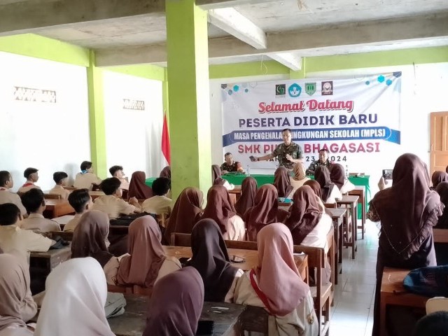 Sambut Tahun Ajaran Baru Di Sekolah, Wadanramil 10/Sukatani Berikan Pembinaan Wawasan Kebangsaan