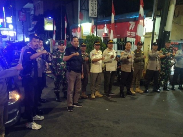 Cipta Kondisi, 18 Personil Koramil 01/TS  Ikuti Apel dan Patroli Bersama Tiga Pilar Tamansari