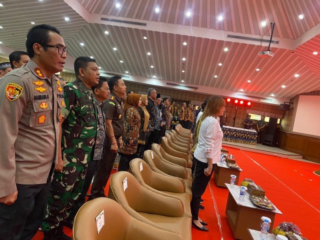 Dandim 0506/Tgr Hadiri Penyerahan Sertifikat Aset Pemerintah