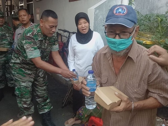 Jum'at berkah bersama Koramil 02/Sawah Besar