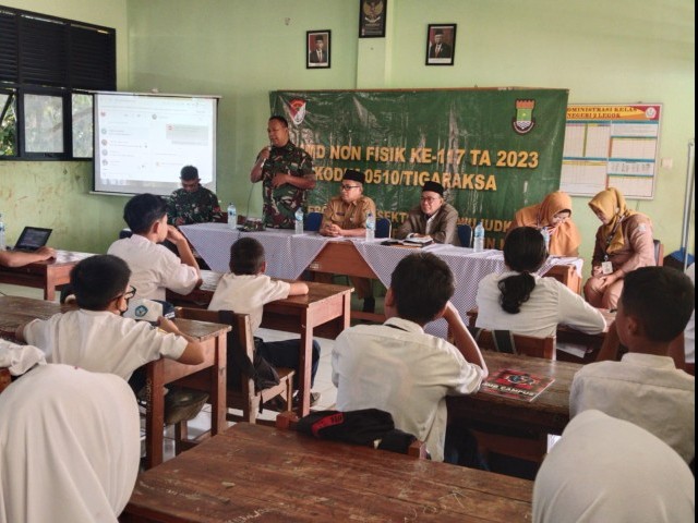 Non Fisik TMMD, TNI Berikan Penyuluhan Kenakalan Remaja