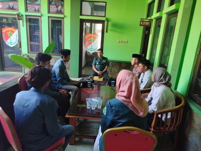 Danramil 05/KJ Terima Kunjungan Ketua Pengurus IPNU dan IPPNU di Makoramil