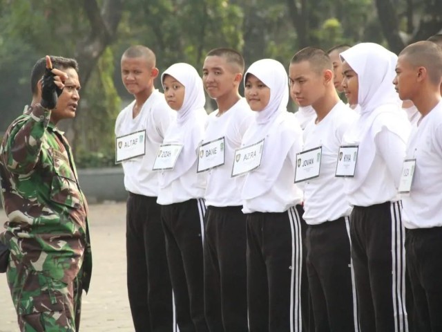 Berikan Yang Terbaik, Personil Kodim 0507/Bekasi Latih Anggota Paskibraka Tingkat Kota Bekasi