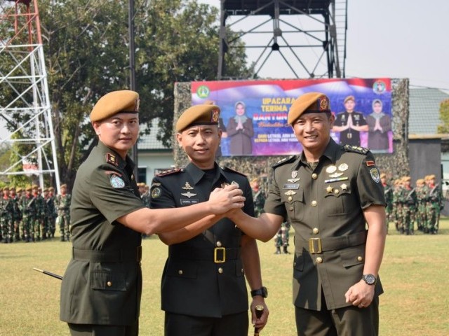 Komandan Resimen Arhanud-1/Faletehan pimpin acara Serah Terima Jabatan Danyon Arhanud 6/BAY