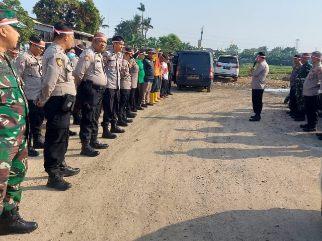 Peltu Yuyun Wakili Danramil Hadiri Penanaman Pohon