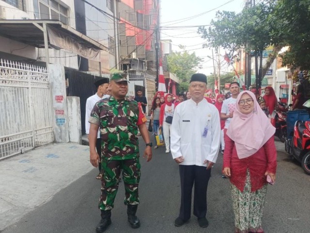 Babinsa Serka Agus Priyono Monitoring Giat Karnaval Sekolah Dasar di Wilayah Binaan