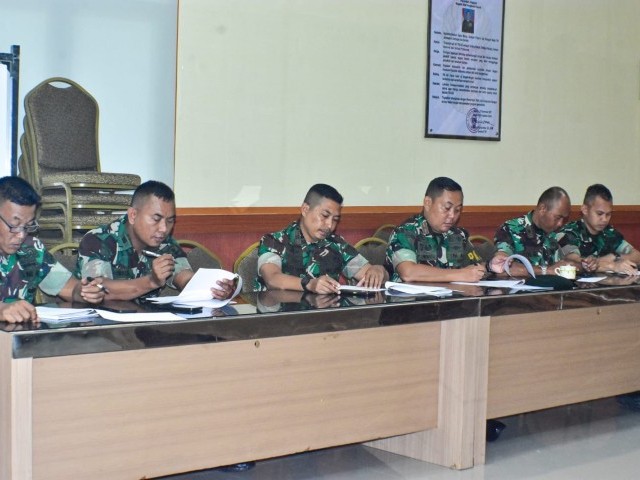 Pertajam Kemampuan Berbahasa Asing, Prajurit Brigif Mekanis 1 PIK/JS Mengikuti Program Kursus Bahasa Inggris