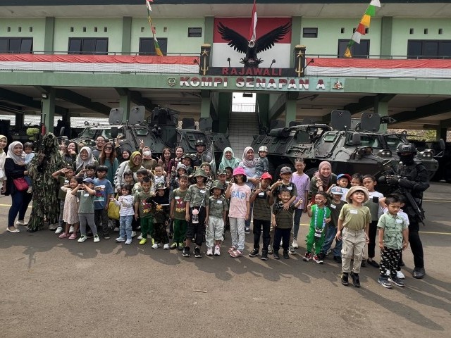 Memperkenalkan Profil Dan Alusista TNI-AD Kepada Anak Sejak Usia Dini