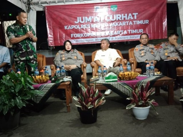 Silaturahmi Kapolres Metro Jakarta Timur Bersama Danramil 01/Jatinegara Terima Curhat Warga Klender dan Cipinang Muara