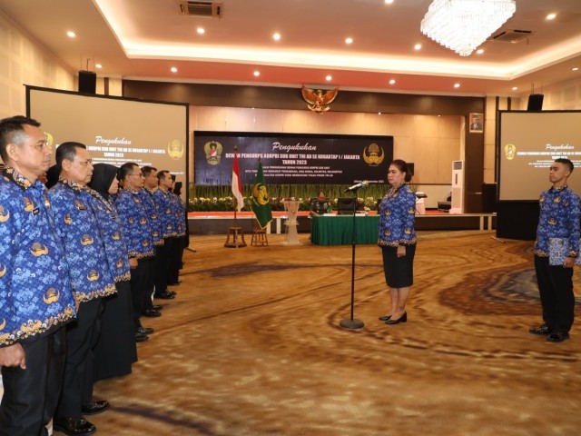 KETUA PENGURUS SUB UNIT KORPRI KODAM JAYA IKUT DIKUKUHKAN BERSAMA DEWAN PENGURUS KORPRI SE-GARTAP 1/JAKARTA