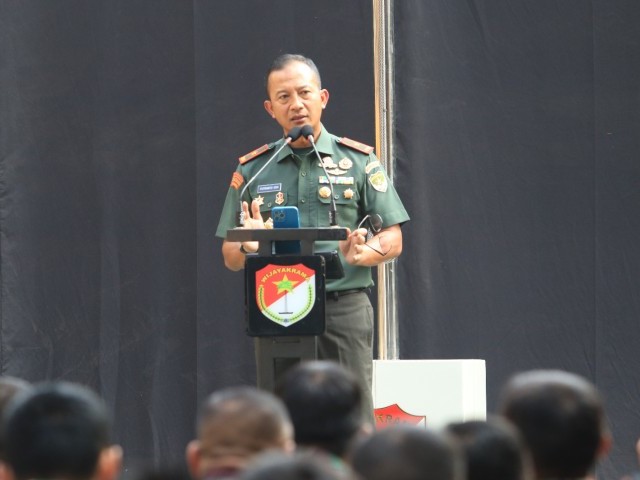 Danrem 052/Wijayakrama Berikan Penekanan Pada Jam Komandan
