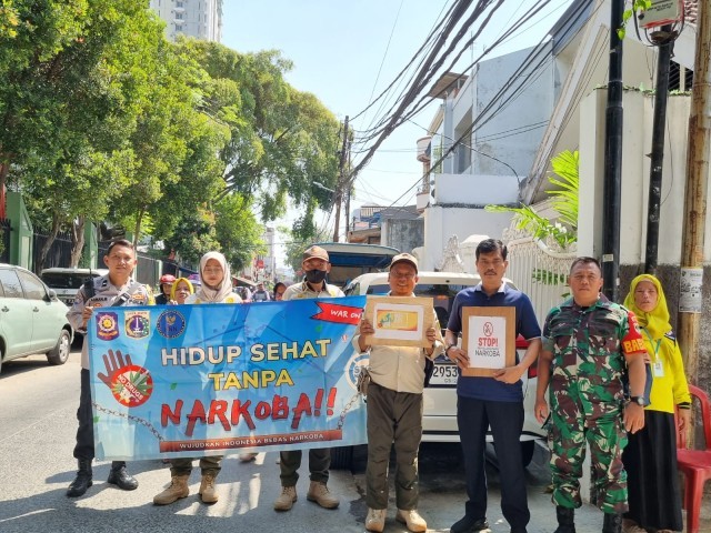 Babinsa Koramil 02/Sawah Besar Bersama Tiga Pilar Sosialisai Bahaya Narkoba