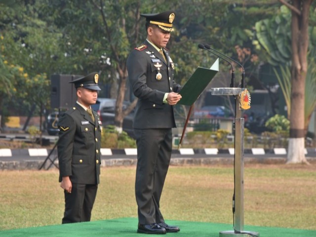 Rindam Jaya/Jayakarta menggelar upacara Peringatan Hari Kesaktian Pancasila di lapangan Chandradimuka