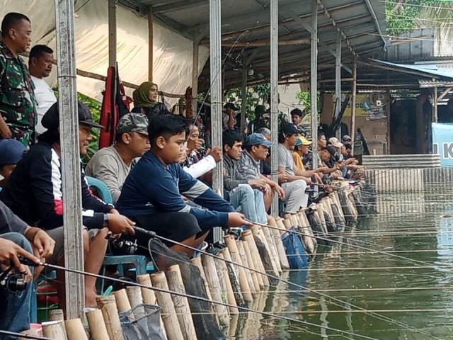 Lomba Mancing Dirgahayu TNI Ke 78 Oleh Koramil 07/Pdk Aren, Warga Sambut Antusias