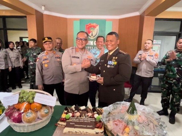 Peringati HUT TNI Ke 78, Walikota Jakarta Utara Bersama Tiga Kapolres Geruduk Markas Kodim 0502/JU