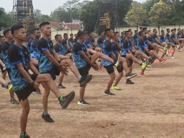 Batalyon Yonif 201/Jaya Yudha Melaksanakan Olahraga Senam Bersama