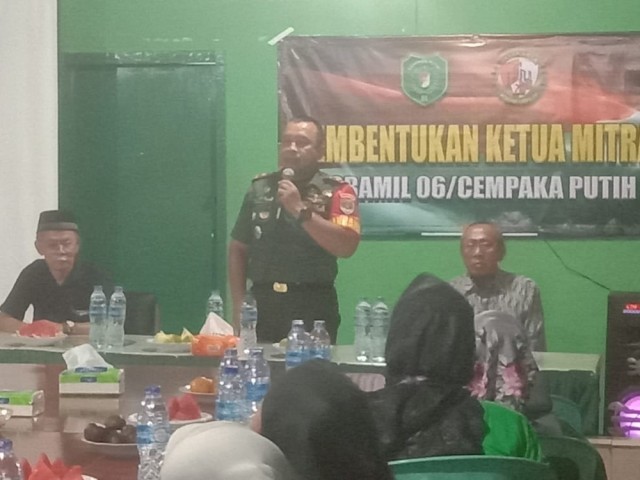 Danramil 06/Cempaka Putih Pimpin Pengukuhan Pengurus Mitra Koramil