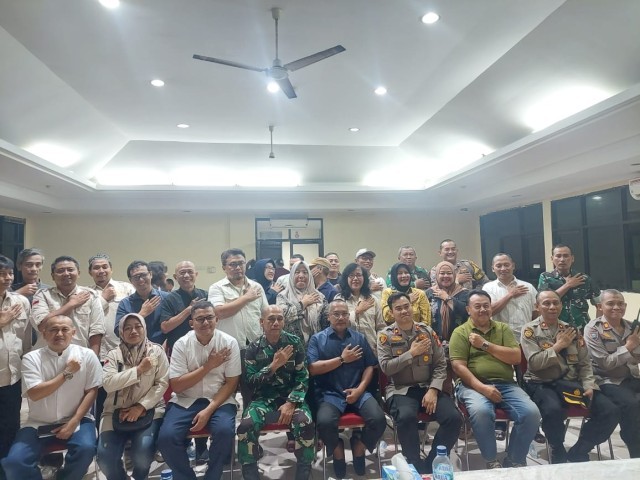 Memperkokoh Sinergitas Danramil 01/Menteng Menghadiri Acara Silaturahmi Tiga Pilar