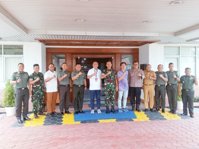 Danrem 052/Wijayakrama Melaksanakan Kunjungan kerja Ke PT Adis Dimension Footwear