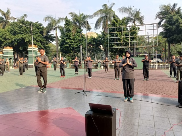 Aktifitas Sehat, Kodim 0505/JT Gelar Senam SKJ 88