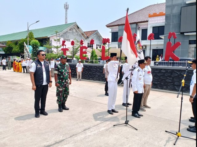 Koramil 01/Teluknaga Bersama Unsur Forkopimcam Teluknaga Kawal Kirab Pemilu 2024