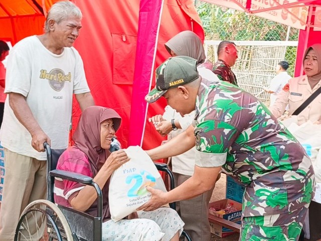 Semarakkan HUT Ke-25 Korem 051/Wijayakarta, Kodim 0507/Bekasi Bekerjasama Dengan Yayasan Metropolitan Peduli Gelar Bakti Sosial Pengobatan Gratis