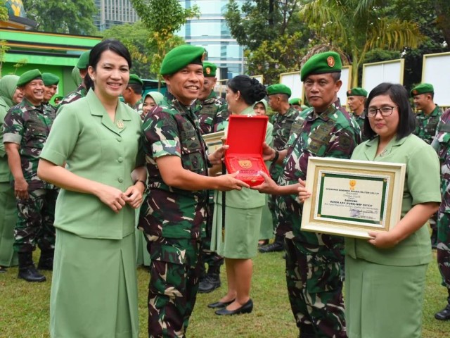 Dandim 0501/JP Pimpin Korps Raport Pelepasan Personel Purna Tugas Dan Penerimaan Personel Baru Masuk Satuan