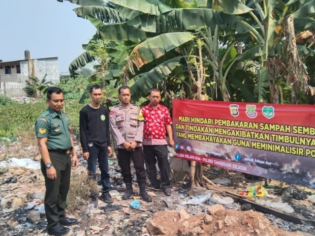 Kampung Tanjakan, Jadi Sasaran Patroli Babinsa Imbauan Tidak Bakar Sampah